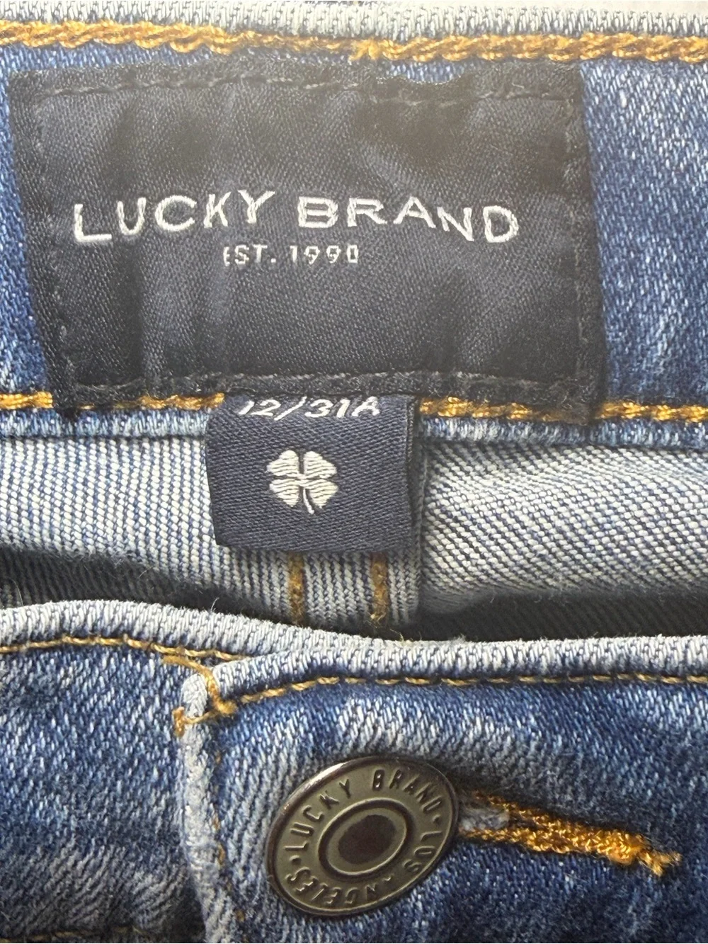 Lucky Brand Straight Leg Jeans in Washed Blue size 12